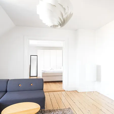 Great 3-br In Fantastic Location - 3 Appartement